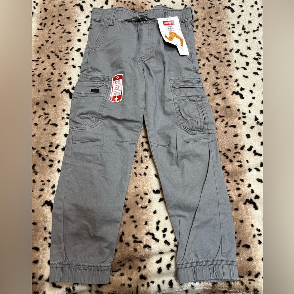 New Wrangler Cargo Gamer Pants Sz 7 Gray